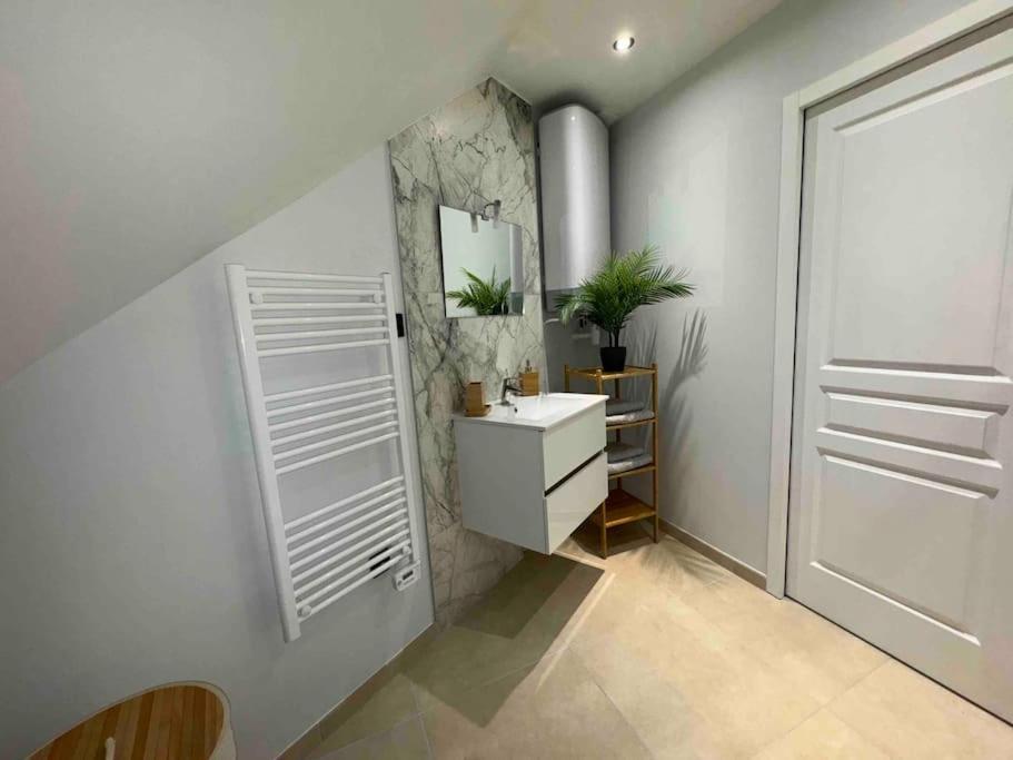 Appart Cosy 5Min Roissy Cdg Le Mesnil-Amelot Exterior foto